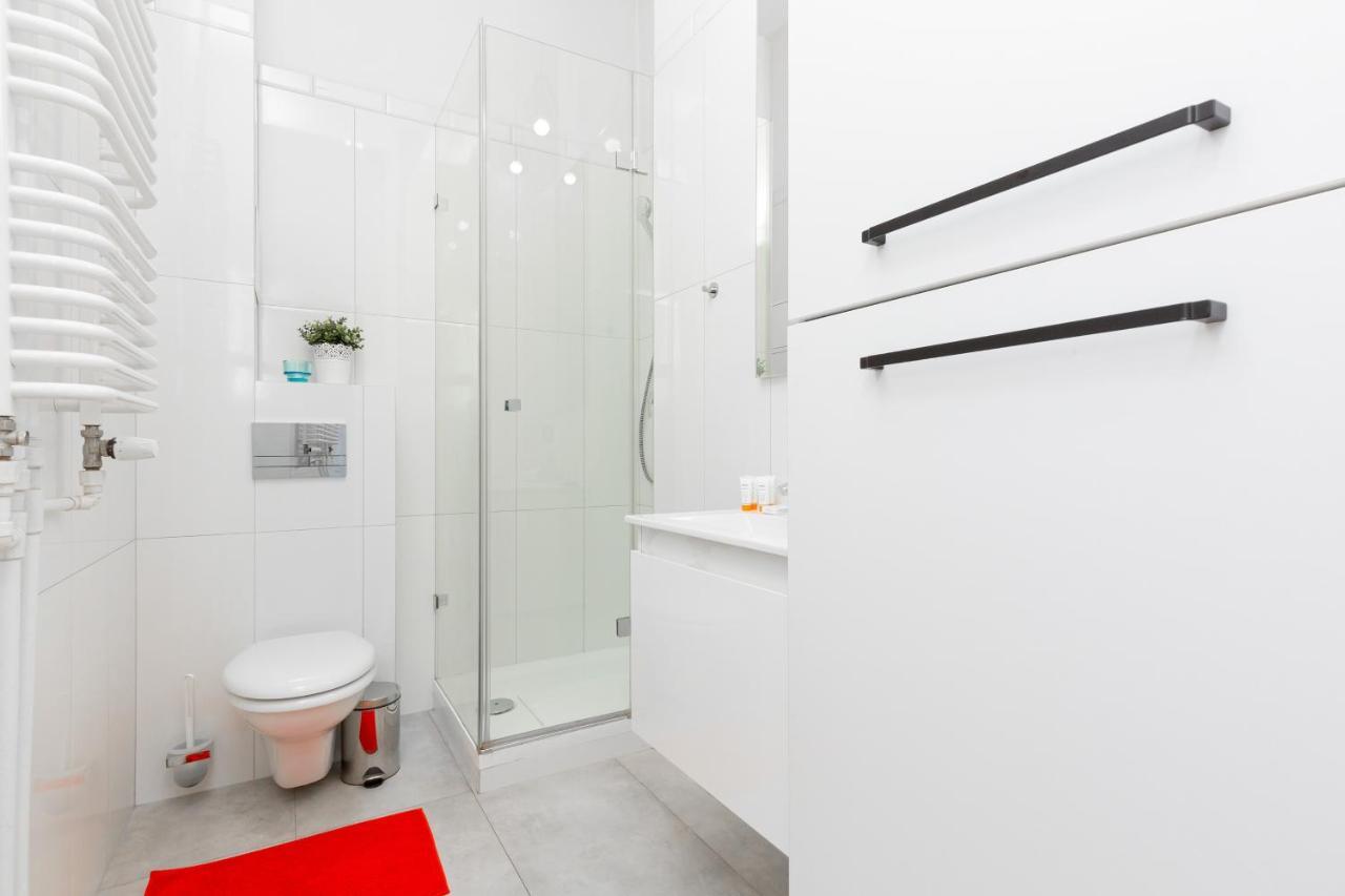 Downtown Studio Apartment Poznanska By Renters Warschau Buitenkant foto